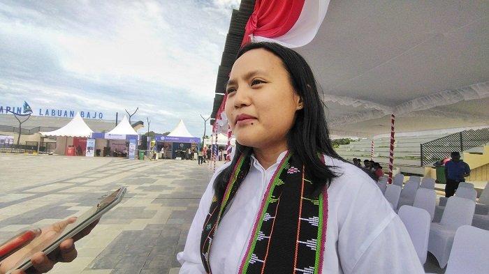 Direktur-BPOLBF-Shana-Fatina-saat-diwawancarai-Jumat-28-Oktober-2022 (1)