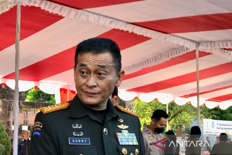 pangdam-ixudayana-mayjen-tni-sonny-aprianto-memberi-keterang-t5d9