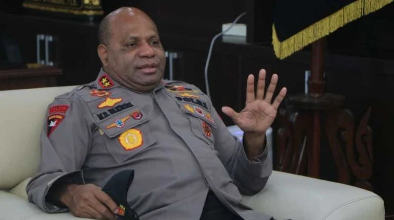 Kapolda-Papua-Irjen-Pol-Mathius-D-Fakhiri