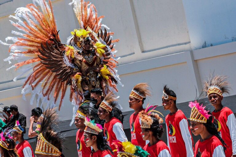 parekafrd-papaua-stret-carnival