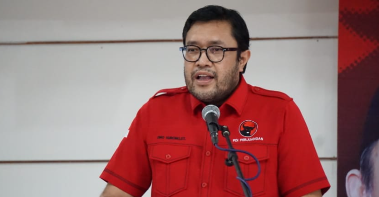 pdip-demo-mahasiswa-ditujukan-pada--presiden-salah-sasaran_120089