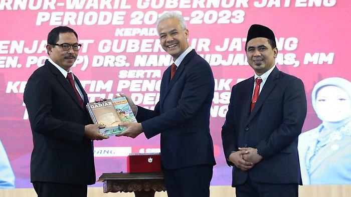 Ganjar-Pranowo-dan-Nana-Sudjana
