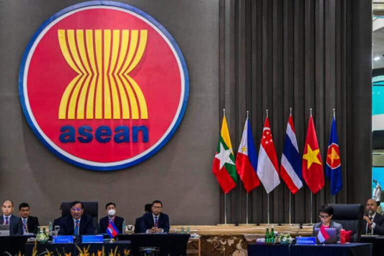 dalam-foto-yang-dirilis-oleh-kementerian-luar-negeri-indonesia_221114101204-612