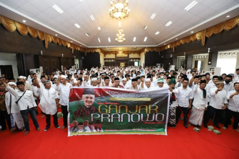 sejumlah-ulama-dan-tokoh-minangkabau-mendeklarasikan-dukunga-lui9