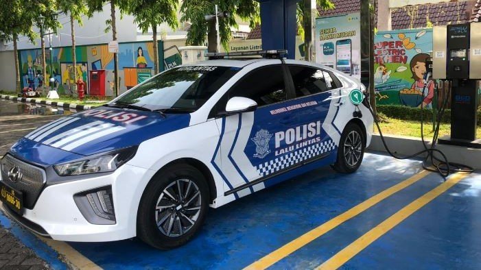 amankan-ktt-ais-2023-di-bali-korlantas-polri-kerahkan-kendaraan-listrik-06102023-153836