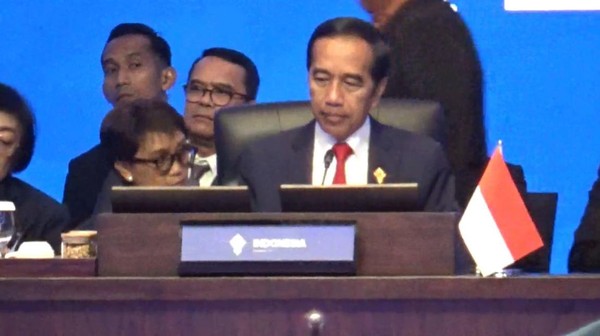 jokowi-buka-ktt-ais-forum-2023_169