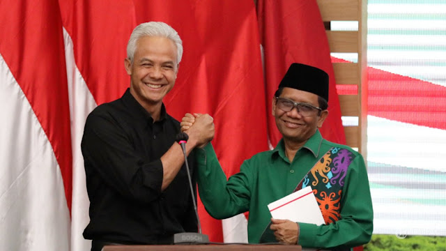 mahfud-md-dampingi-ganjar-pranowo-di-pilpres-2024_20231018_132803