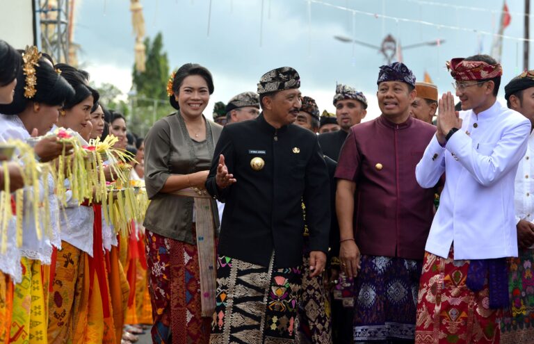 antarafoto-menparekraf-kunjungi-festival-semarapura-280424-fik-2