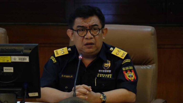 direktur-komunikasi-dan-bimbingan-pengguna-jasa-djbc-nirwala-dwi-heryanto-dok-ditjen-bea-cukai_169-