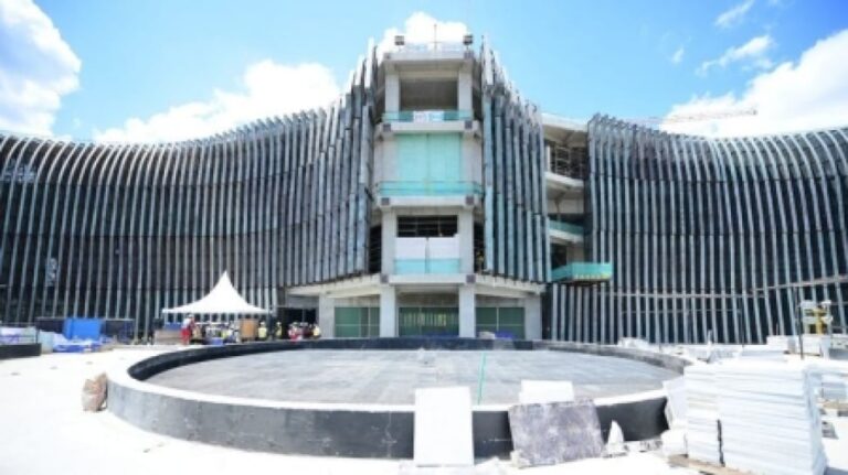 93272-penampakan-bilah-garuda-di-istana-negara-ikn-ist