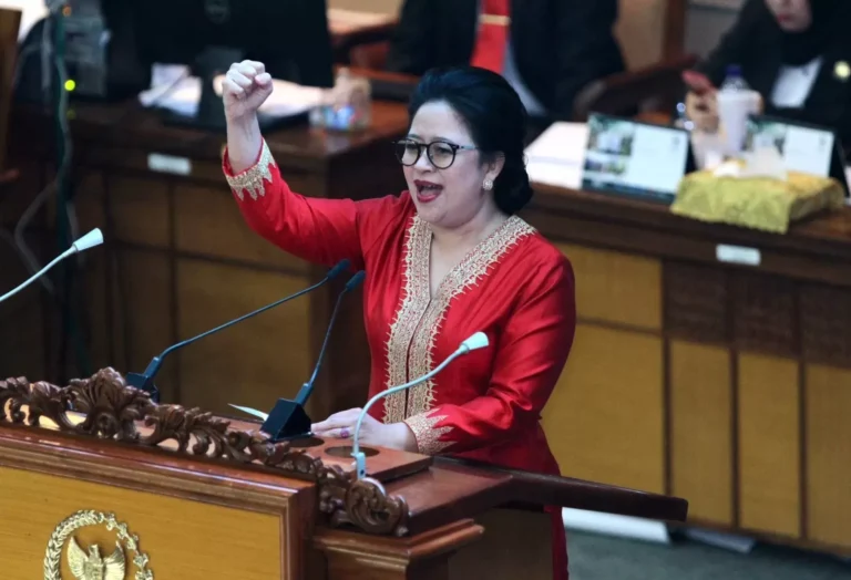 Puan-Maharani-Di-Tetapkan-Sebagai-Ketua-DPR-5-2243067138