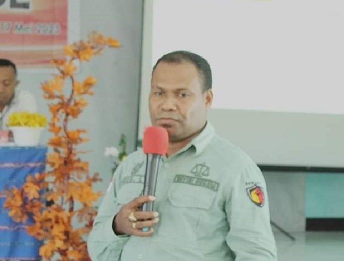 Ketua-Bawaslu-Alor-Orias-Langmau
