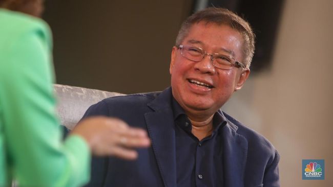 deputi-bidang-politik-hukum-pertahanan-dan-keamanan-kementerian-ppnbappenas-bogat-widyatmoko-saat-sesi-wawancara-di-bali-inter-7_169