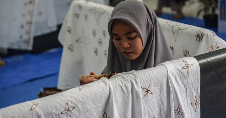 pelatihan-kreasi-batik-amanah-aceh