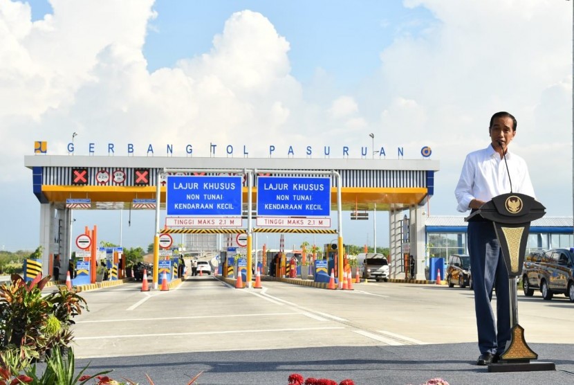 presiden-jokowi-meresmikantol-gempol-pasuruan-jawa-timur-jumat-22-6-_180622190258-431
