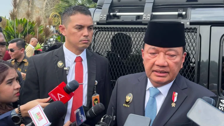 6730300519112-menteri-koordinator-bidang-politik-dan-keamanan-menko-polkam-budi-gunawan_1265_711
