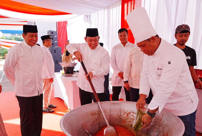 ketua-umum-pengurus-besar-inisiator-perjuangan-ide-rakyat-pb-vo5n