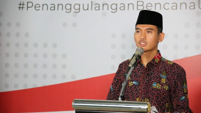 kh-asron-ni-am-sholeh-aturan-pengeras-suara-masjid-sejalan-hasil-ijtimak-ulama-komisi-fatwa-LZBU1c0rxj