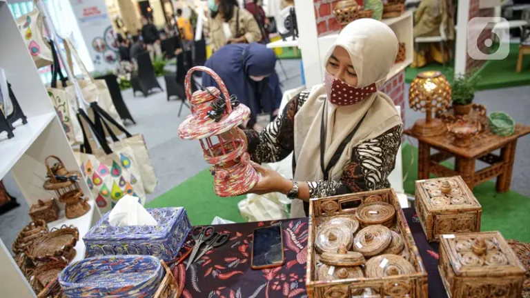088119700_1605692717-20201118-Gerakan-Bangga-Buatan-Indonesia-8