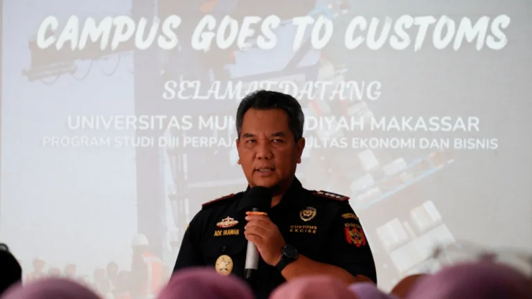 67237ccb11421-kepala-subdirektorat-humas-dan-penyuluhan-bea-cukai-budi-prasetiyo_1265_711