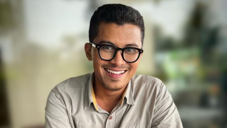 pengamat-politik-universitas-airlangga-unair-fahrul-muzaqqi_169