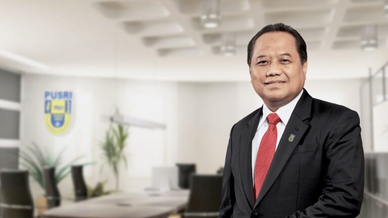 Drs._Tri_Wahyudi_Saleh,_M.M