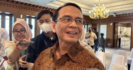 kepala-eksekutif-otoritas-jasa-keuangan-ojk-agusman