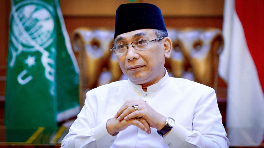 ketua-umum-pbnu-gus-yahya-yang-bernama-lengkap-yahya-cholil-staquf-64d1e448449c0 (2)