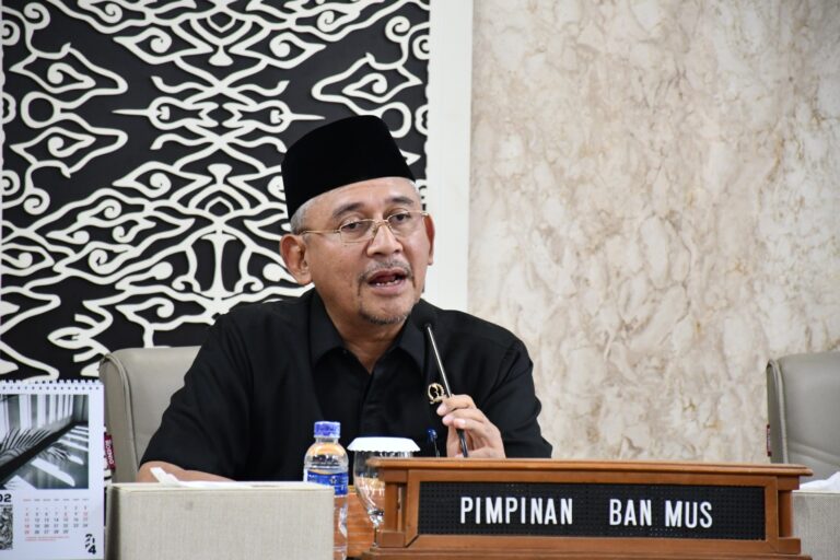 170444552537-tahun-politik-dprd-jawa-barat-siap-bekerja-optimal-di-masa-sidang-kedua-tahun-2023-2024-thumb