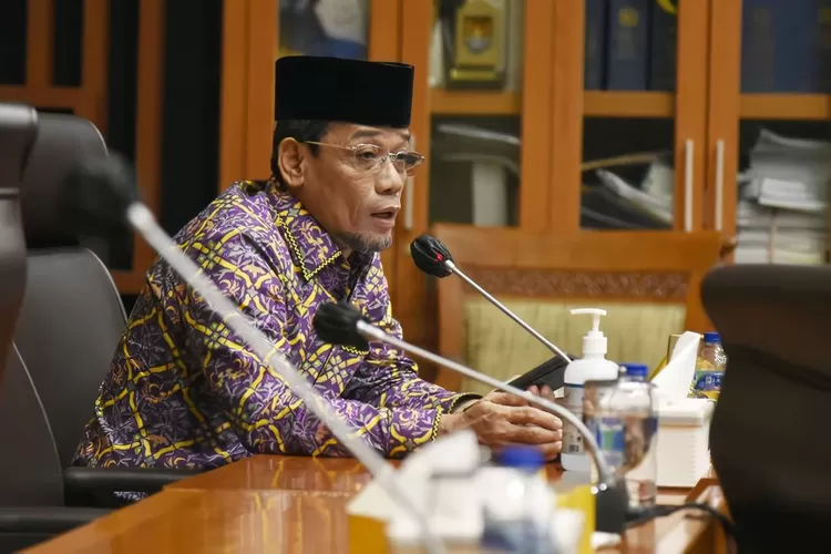 Anggota-Komisi-IX-DPR-RI-H-Alifuddin-340416358
