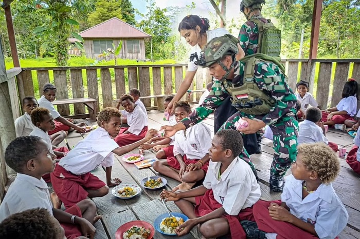 Prajurit-Yonif-503-Kostrad