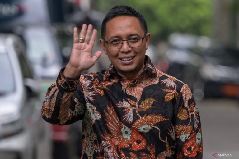 Prabowo-panggil-sejumlah-tokoh-ke-Kertanegara-141024-fzn-22 (1)