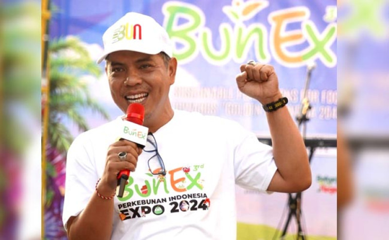 plt-dirjenbun-heru-tri-widarto-ajak-masyarakat-ke-bunex-di-cfd