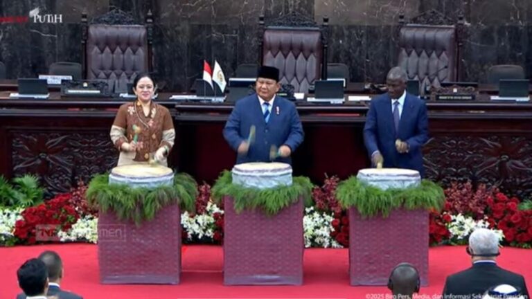 presiden-prabowo-subianto-membuka-konferensi-parliamentary-union-of-the-oic-member-states-puic-ke-19-atau-persatuan-parlemen-n-1747231019380_169