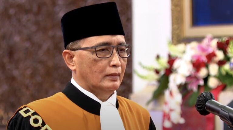 hakim-agung-sunarto-mengucapkan-sumpah-jabatan-sebagai-wakil-ketua-mahkamah-agung-ma-bidang-yudisial-2_169 (1)