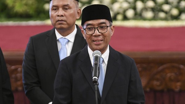 brian-yuliarto-menjadi-mendikstisaintek-1739963368434_169 (1)