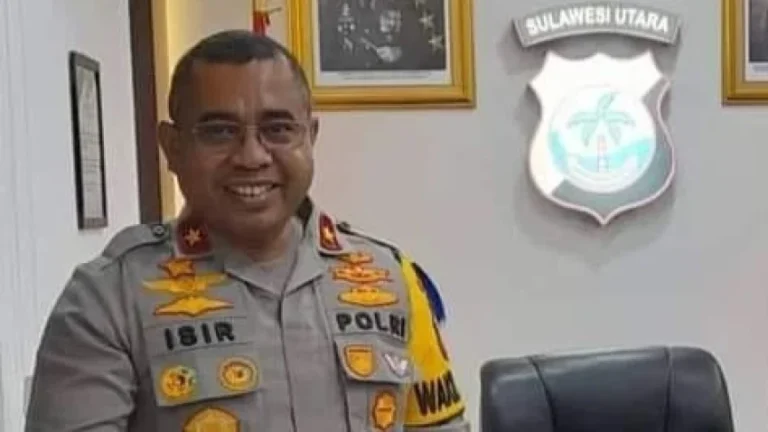 _5232_Brigjen-Johnny-Eddizon-Isir-Kapolda-Papua-Barat