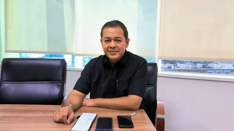 667d823d4ed75-direktur-utama-pt-amarta-karya-persero-nikolas-agung_ceritakita