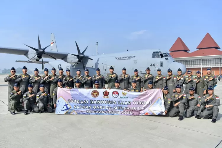Dua-pesawat-C-130J-Super-Hercules-Skadron-Udara-31-Lanud-Halim-Perdanakusuma-melaksanakan-misi-915453011