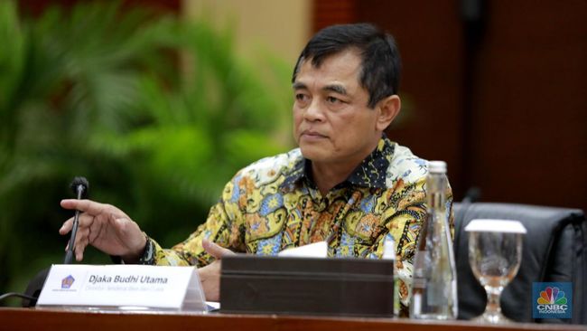 dirjen-bea-cukai-djaka-budi-utama-saat-konferensi-pers-apbn-kita-bulan-mei-2025-cnbc-indonesiamuhammad-sabki-1747986893309_169