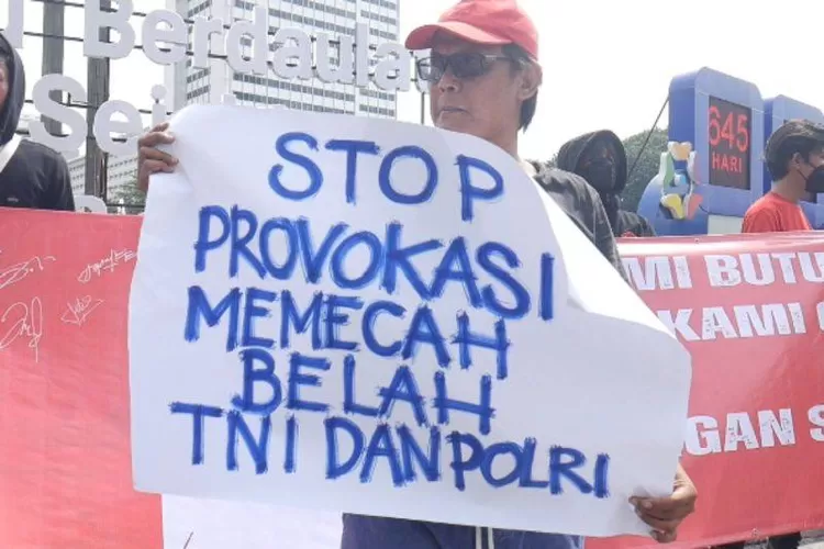 aktivis-imbau-masyarakat-tetap-kritis-dan-waspada-isu-provokatif-68c69ceb23e9b-4236871818