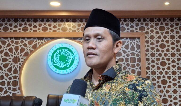 07b4e6efdda3bbdf18e1b7d1c5cf8d81-gambar