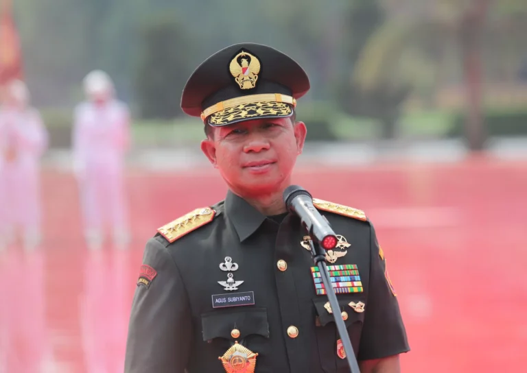 Panglima-TNI-Jenderal-TNI-Agus-Subiyanto-1JPG-3090425886