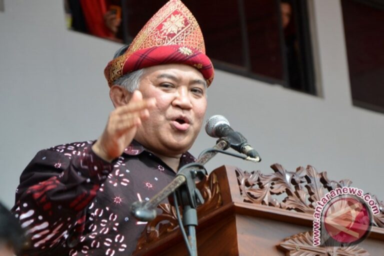 20121126din-syamsudin