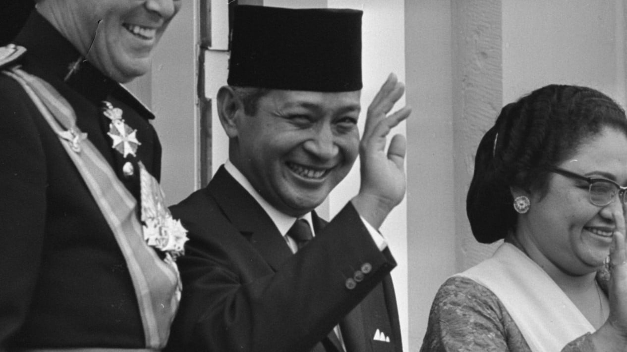 690c5c89106af-presiden-ke-2-ri-soeharto_1265_711