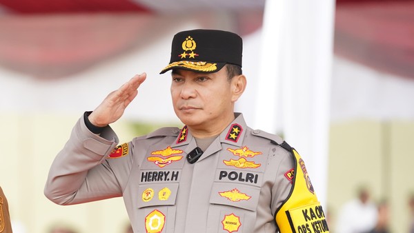 kapolda-riau-irjen-herry-heryawan-1742458764328_169