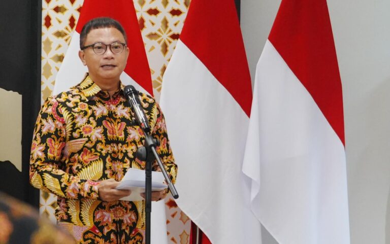 Plt-Sekretaris-Jenderal-Dewan-Nasional-KEK-Rizal-Edwin-Manansang