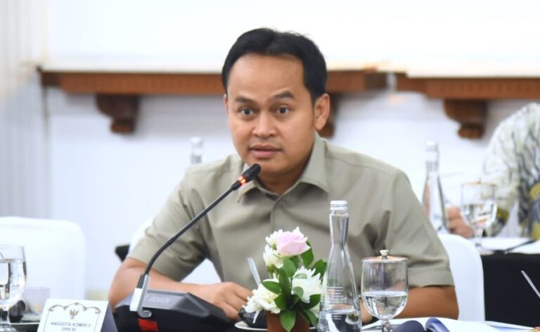 ujang-bey-kunker-bandung-1