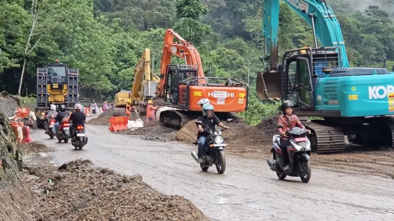 Pemulihan-Infrastruktur-Pasca-Banjir-Aceh-sumatera.jpeg-1