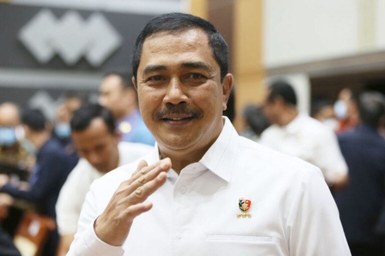 kabareskrim-komjen-agus-andrianto-saat-rapat-dengar-pendapat-g4if